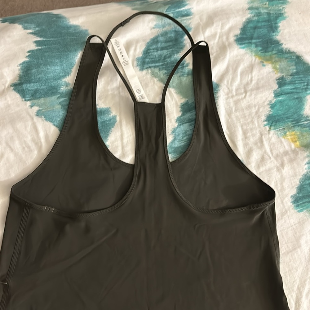 NWT RARE Lululemon coastal tank - Picture 5 of 7